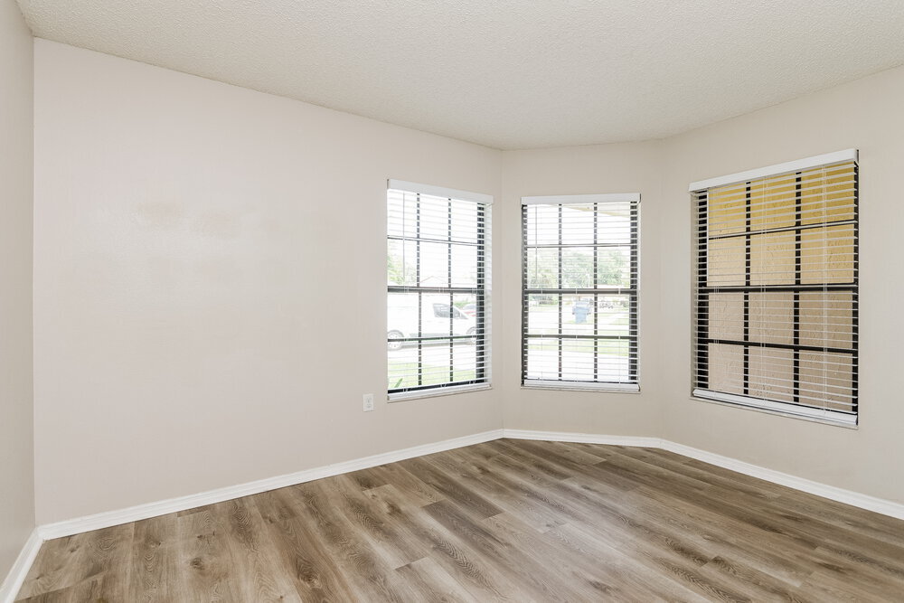 Building Photo - 1657 Sunburst Way