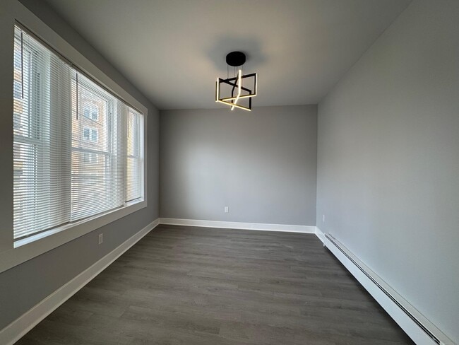 Building Photo - 52 Tonnelle Ave