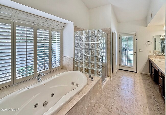 Building Photo - 9888 E Ironwood Dr
