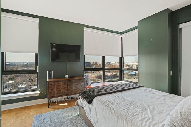 Building Photo - Nice Nest in Navy Yard| - Pet friendly and...