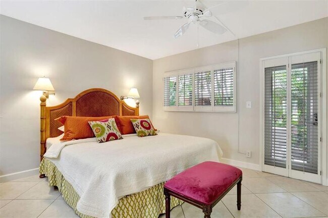 Building Photo - 3215 SE 10th St