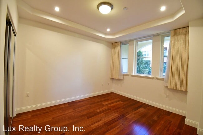 Building Photo - 2 br, 2 bath House - 151 El Camino Real # 113