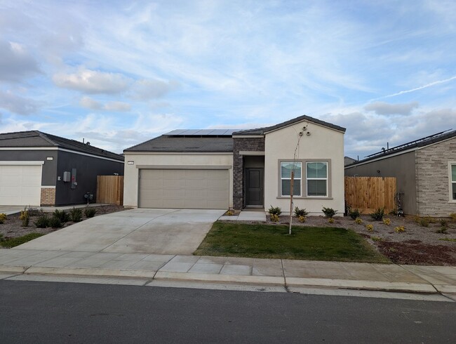 Building Photo - New construction home at Riverstone, moder...