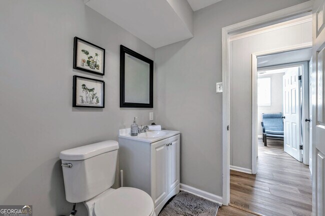 Building Photo - 444 Smyrna Powder Springs Rd SW