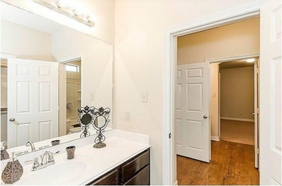 Building Photo - 49 Woodland Hills Dr