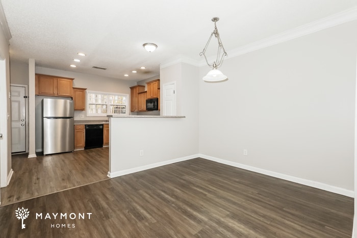 Building Photo - 6427 Olmadison Ln