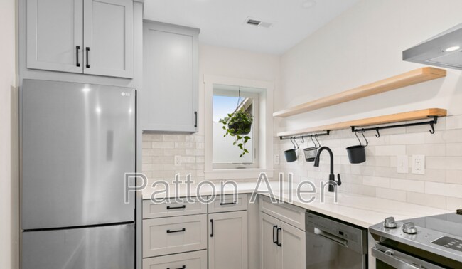Building Photo - 106 Durham Pl