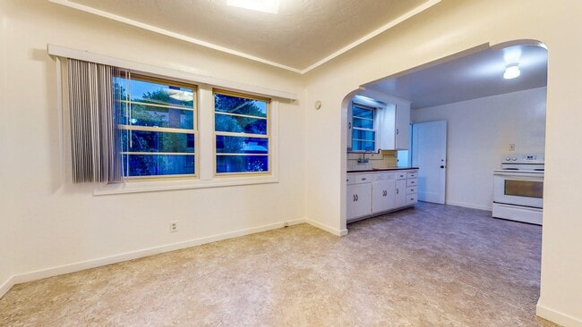 Building Photo - PURE Property Management -  Charming 2BR/1...