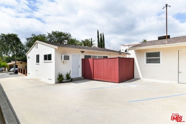 Building Photo - 1789 Atchison St