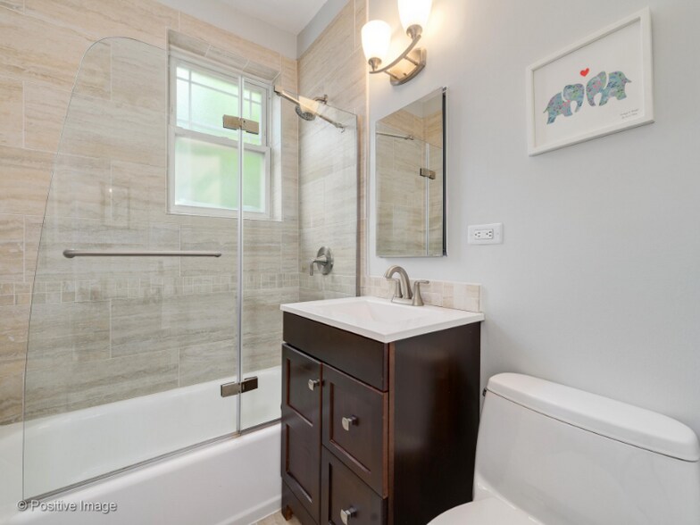 Building Photo - 2501 N Washtenaw Ave