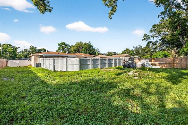 Building Photo - 2229 Casa Vista Dr
