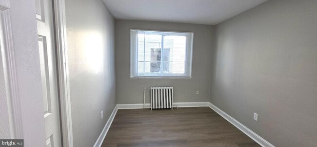 Building Photo - 3207 11th Pl SE