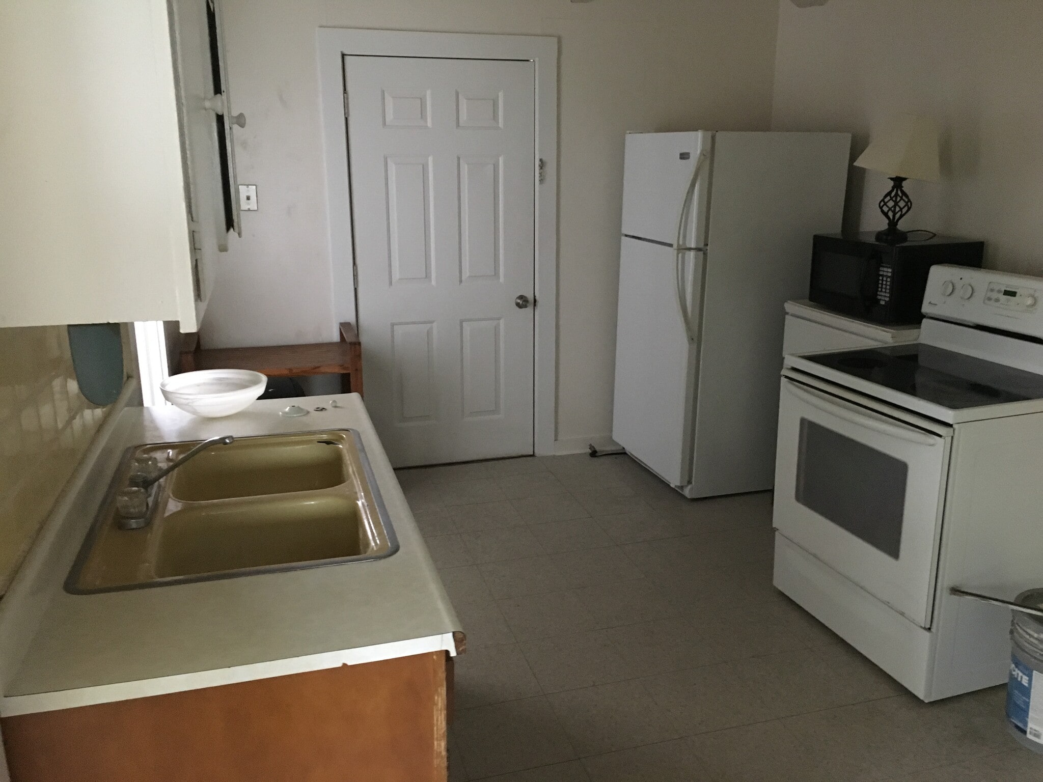 Refrgerator & stove included - N64W24148 Main St