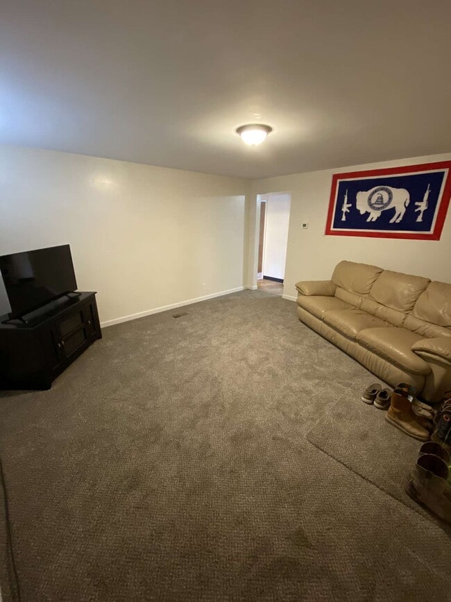 Building Photo - 486 W 100 N