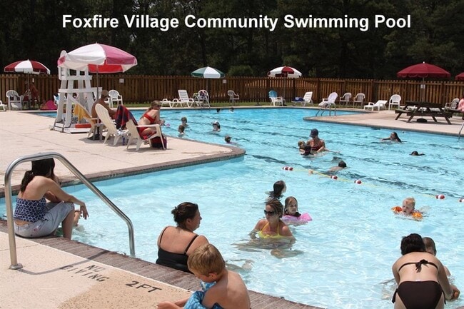 Building Photo - 7 Foxfire Blvd