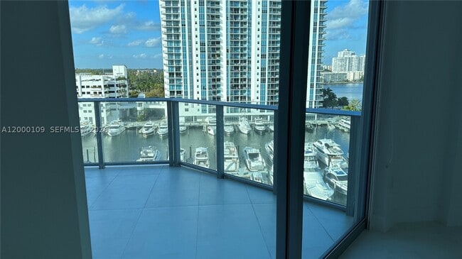 Building Photo - 17111 Biscayne Blvd