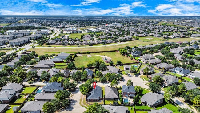 Building Photo - 8226 Stratford Canyon Dr