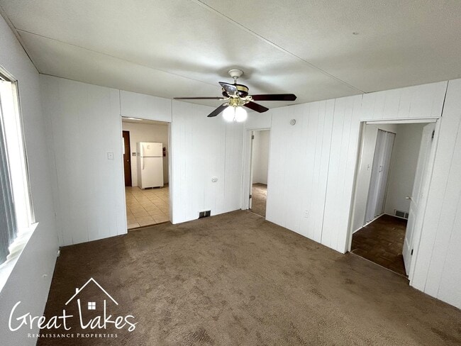 Building Photo - 2234 Evaline St