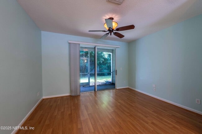 Building Photo - 3483 Lone Tree Ln