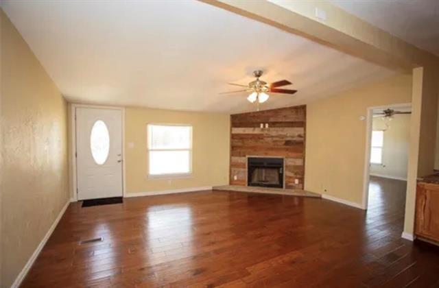 Building Photo - 128 Burkhalter St