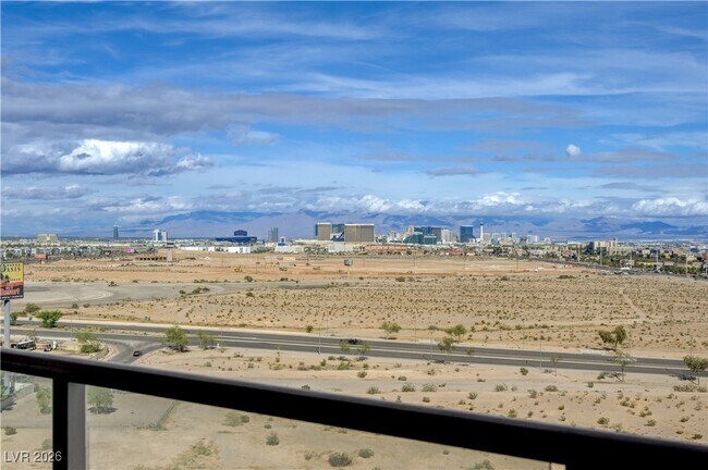 Building Photo - 8255 S Las Vegas Blvd