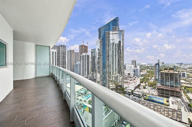 Building Photo - 900 Biscayne Blvd