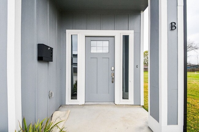 Building Photo - 4401 Alvin St