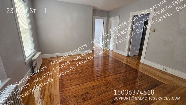Building Photo - 23 Elm St