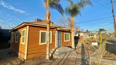 Building Photo - Explore this attractive property in Delano...
