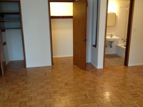 Building Photo - 0 bedroom in Seattle WA 98103