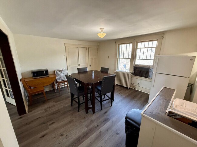Building Photo - View of the River!  1-Bedroom in Lewiston Triplex -  Includes internet and utilities