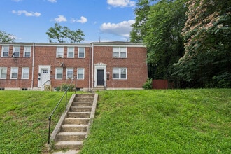 Building Photo - 1122 Gleneagle Rd