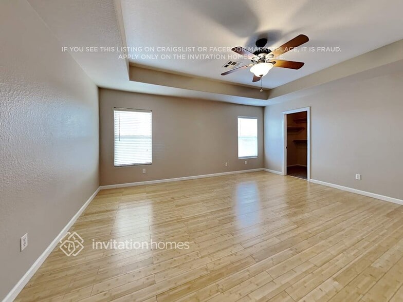Building Photo - 255 Palmarosa St