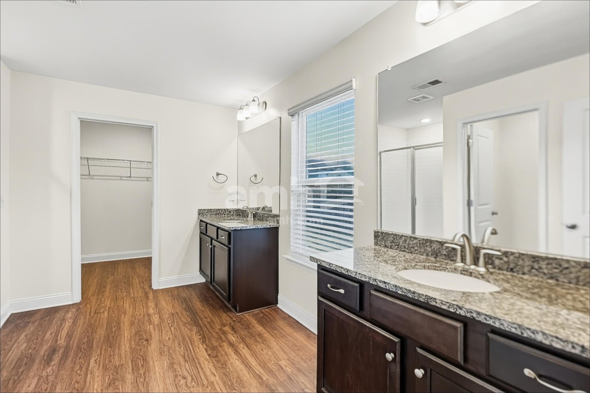 Building Photo - 1337 Weatherbrook Cir