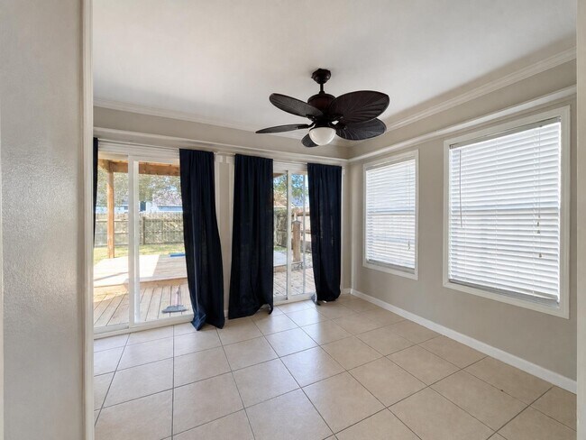Building Photo - 1108 Post Oak Path