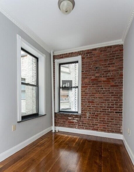 Building Photo - Stanton Street