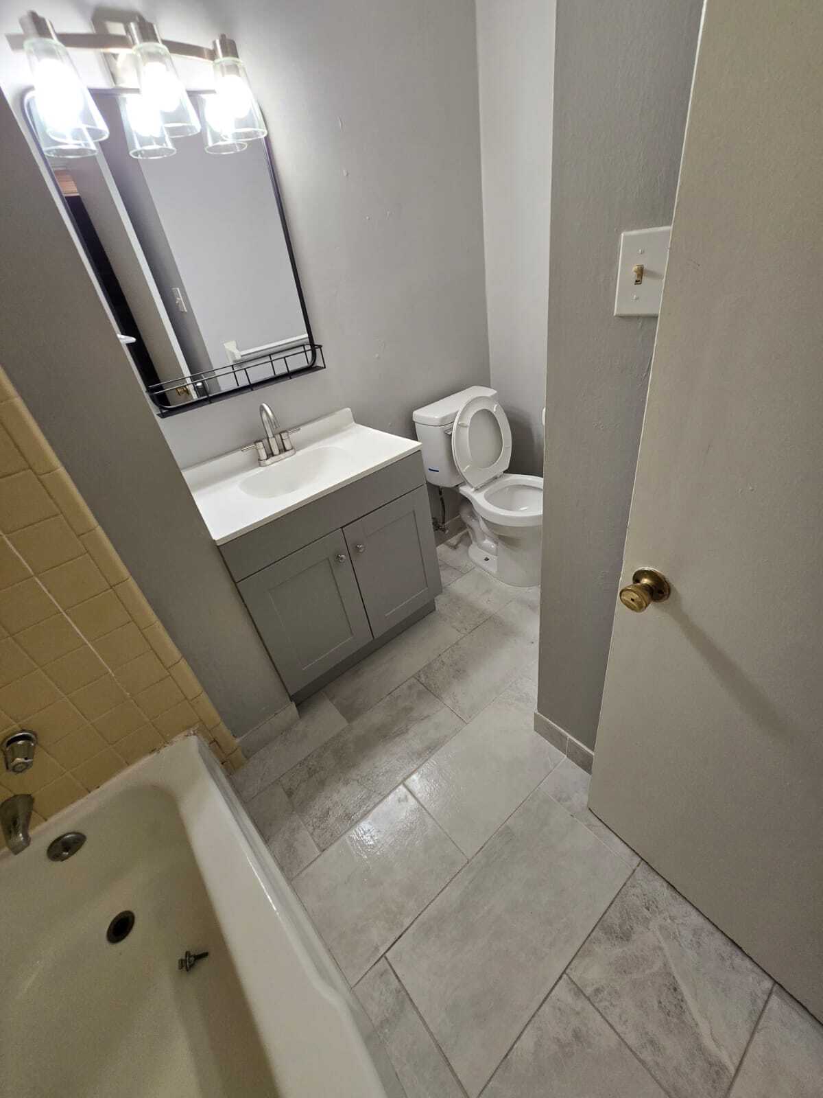 Building Photo - 3221 Westbrook Dr