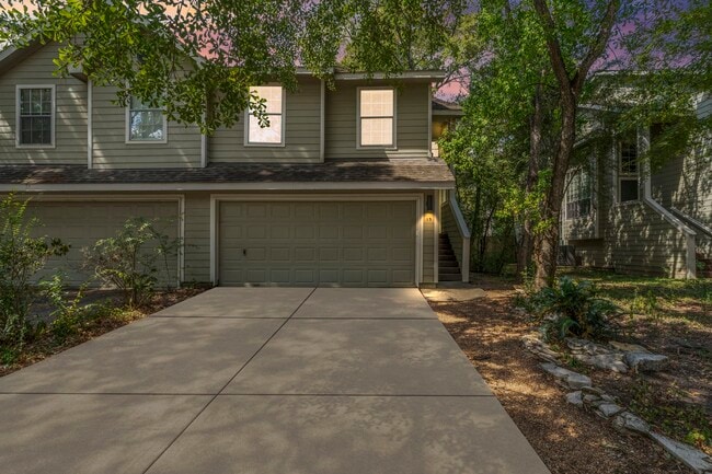 Primary Photo - 15 Timberstar St