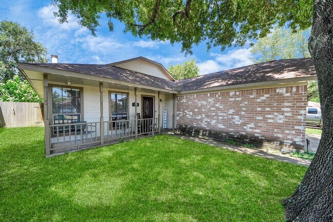 Building Photo - 11031 Kirkmead Dr