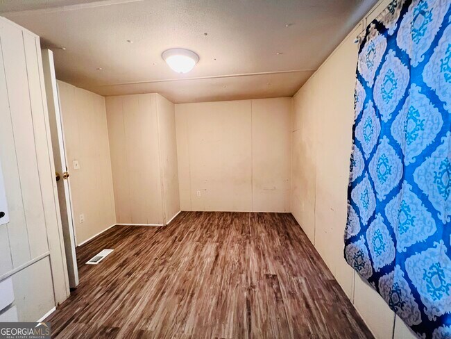 Building Photo - 2830 Greensboro Rd