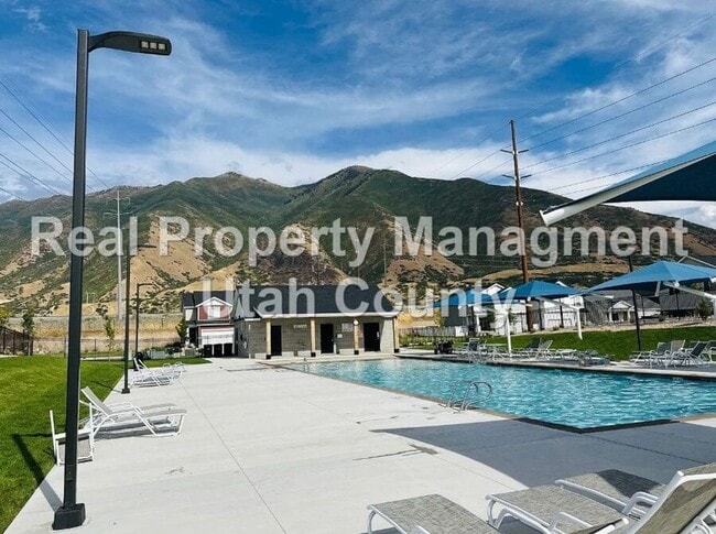Building Photo - 1322 S 3540 E