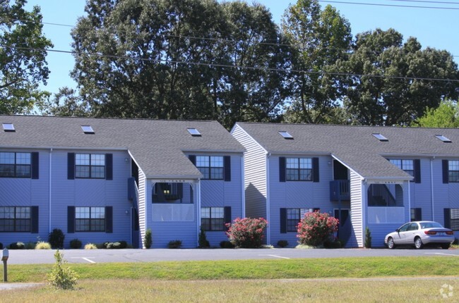 Building Photo - Forestside Apartments