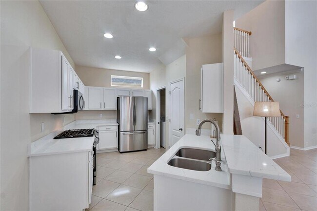 Building Photo - 9105 Crystal Commons Way