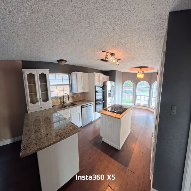Building Photo - 1454 Cromwell Ct