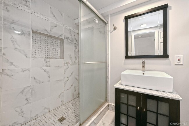 Building Photo - 2 Cherrywood Ln