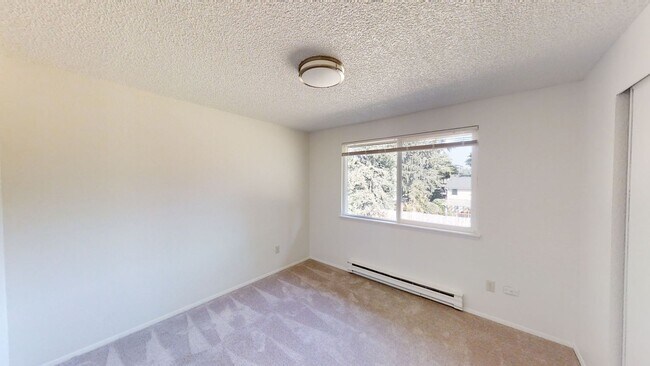 Building Photo - 13605 107th Ave Ct E
