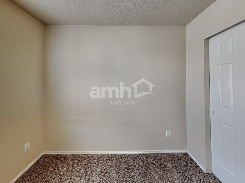 Building Photo - 2359 W 2075 N