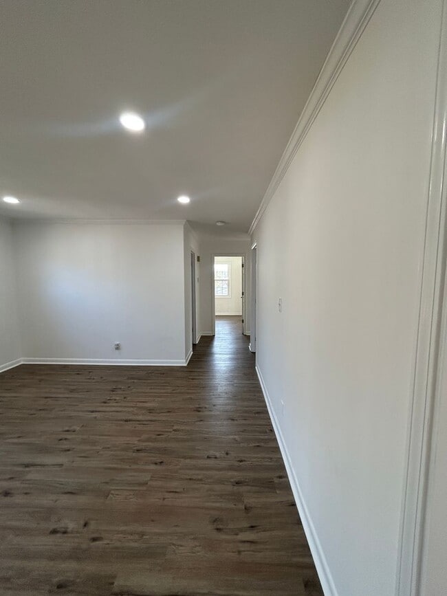 Building Photo - 59 Cricket Ln