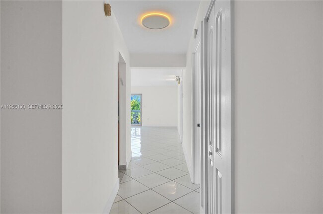 Building Photo - 4141 Nautilus Dr