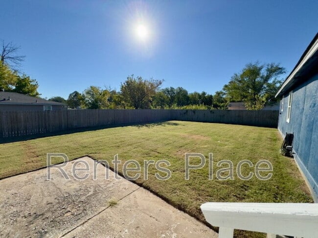 Building Photo - 16929 S Memorial Dr